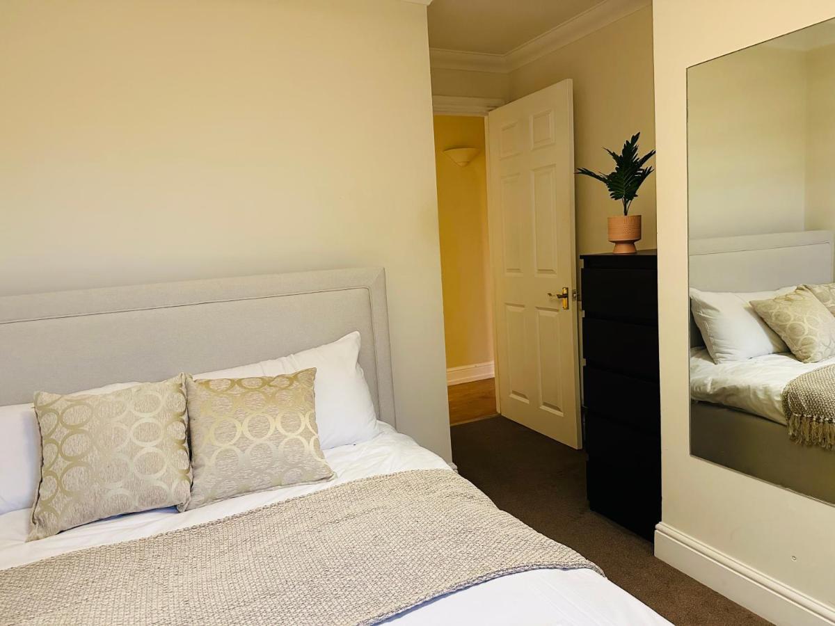 The Wimbledon Haven - Free Parking Lejlighed London Eksteriør billede