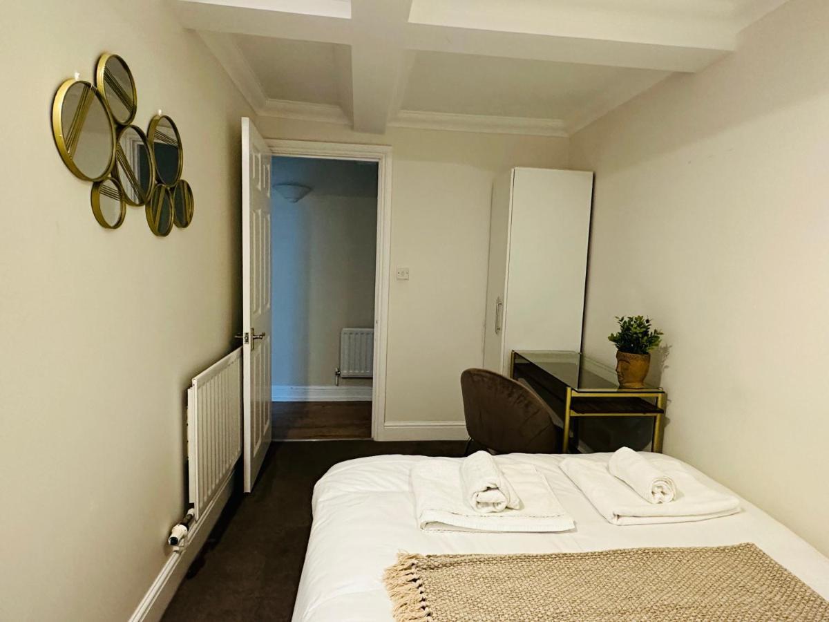 The Wimbledon Haven - Free Parking Lejlighed London Eksteriør billede
